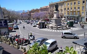 Note Sulla Piazza